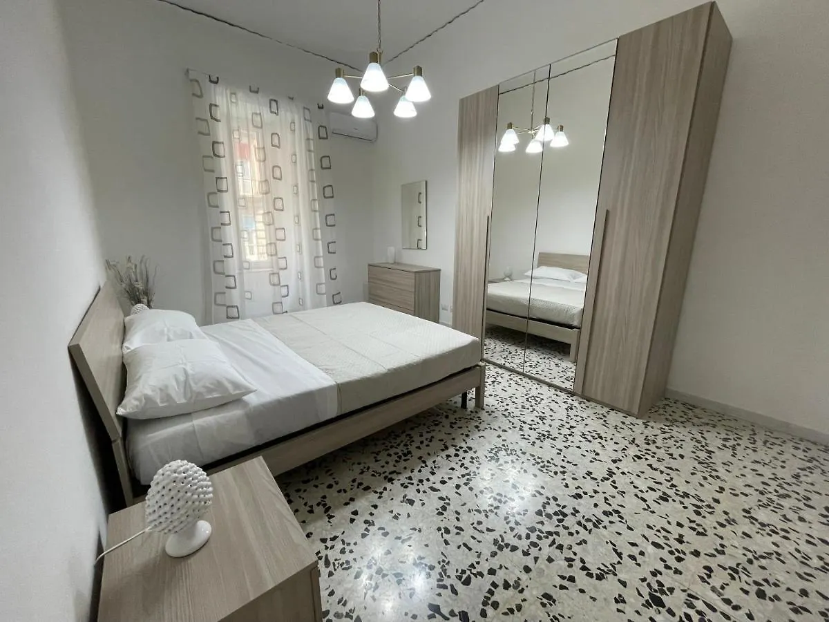 Apartment Dimora Villapiano, Soggiorno Al Centro Di Napoli